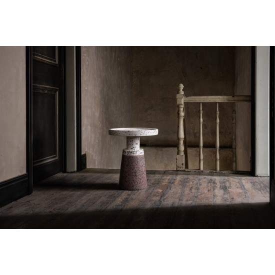 ΤΡΑΠΕΖΙ ΤΣΙΜΕΝΤΟΥ TERRA INCOGNITA