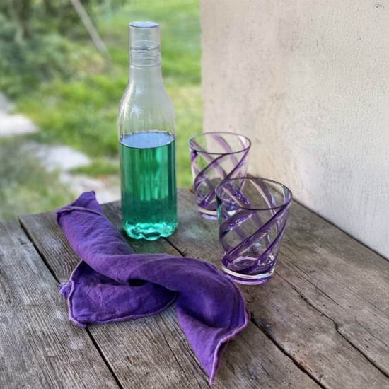 ΜΕΘΑΚΡΥΛΙΚΟ ΓΥΑΛΙ ΜΕ ΔΙΑΦΑΝΗ ΜΩΒ ΣΠΕΙΡΑ