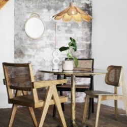 ΣΤΡΟΓΓΥΛΟΣ ΚΑΘΡΕΠΤΗΣ ΜΕ ΜΠΑΜΠΟΥ